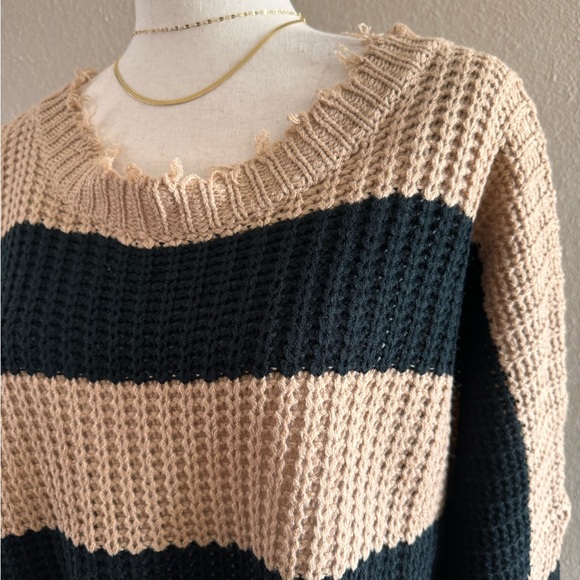 Striped distressed sweater in taupe and black - Picture 8 of 10